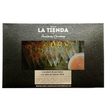 Usuzukuri de pez limón con aliño de kimchi